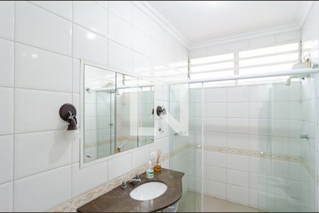 Casa à venda com 394m², 3 quartos e 3 vagasBanheiro Social