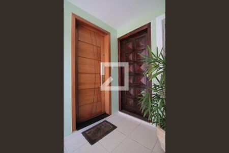 Casa à venda com 175m², 3 quartos e 3 vagasFachada