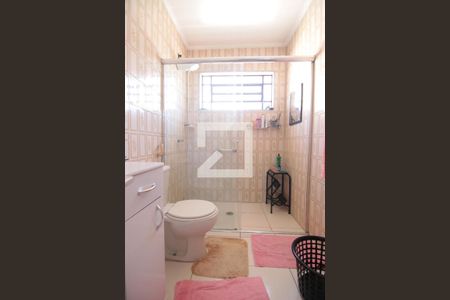 Casa à venda com 175m², 3 quartos e 3 vagasBanheiro