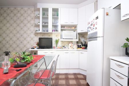 Casa à venda com 175m², 3 quartos e 3 vagasCozinha