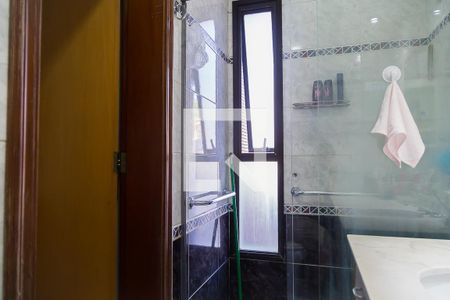Apartamento à venda com 175m², 4 quartos e 3 vagasBanheiro da Suíte 1