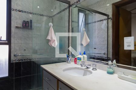 Apartamento à venda com 175m², 4 quartos e 3 vagasBanheiro da Suíte 1