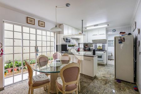 Cozinha de casa para alugar com 4 quartos, 180m² em Alto de Pinheiros, São Paulo