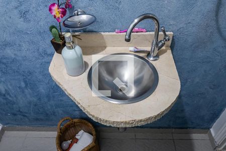 Lavabo de casa para alugar com 4 quartos, 180m² em Alto de Pinheiros, São Paulo