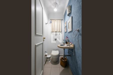 Lavabo de casa para alugar com 4 quartos, 180m² em Alto de Pinheiros, São Paulo