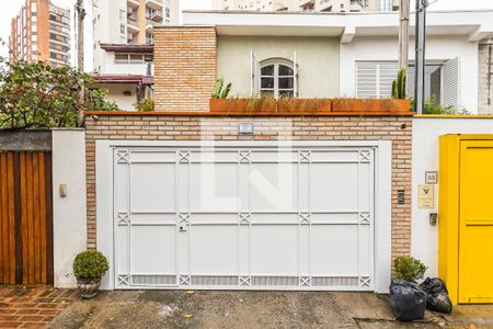 Fachada de casa para alugar com 4 quartos, 180m² em Alto de Pinheiros, São Paulo
