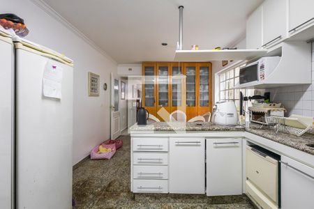 Casa para alugar com 180m², 4 quartos e 2 vagas Casa para alugar com 180m², 4 quartos e 2 vagasCozinha
