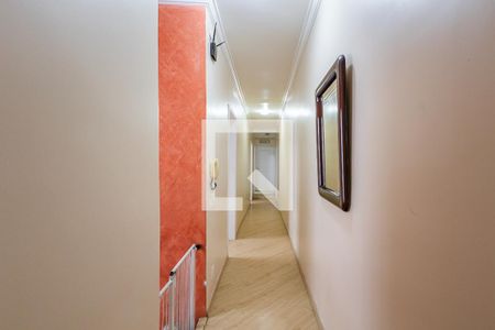 Corredor de casa para alugar com 4 quartos, 180m² em Alto de Pinheiros, São Paulo