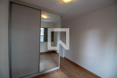 Quarto 2 de apartamento para alugar com 2 quartos, 71m² em Jardim das Acácias, São Paulo