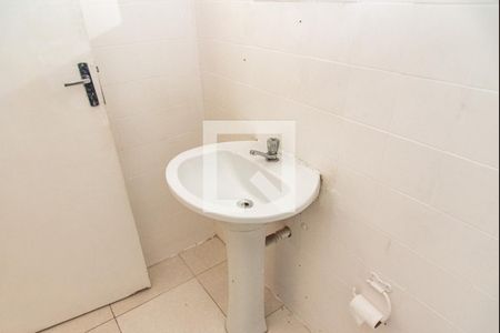 Banheiro de casa para alugar com 2 quartos, 65m² em Cambuci, São Paulo