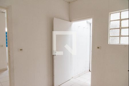 Casa à venda com 65m², 2 quartos e sem vaga Casa à venda com 65m², 2 quartos e sem vagaCozinha