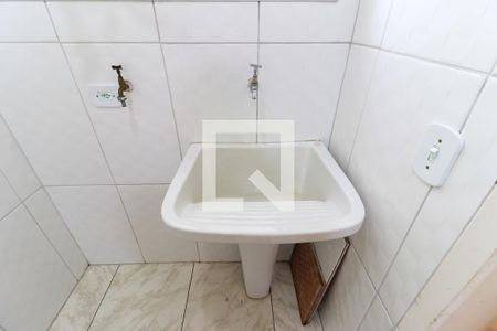 Apartamento para alugar com 70m², 2 quartos e 1 vagaÁrea de Serviço