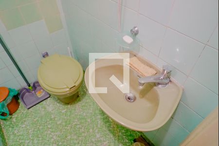 Casa à venda com 160m², 2 quartos e 1 vaga Casa à venda com 160m², 2 quartos e 1 vagaBanheiro de Serviço