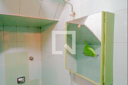 Casa à venda com 160m², 2 quartos e 1 vaga Casa à venda com 160m², 2 quartos e 1 vagaBanheiro de Serviço