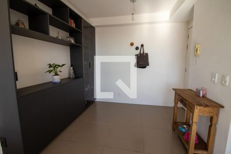 Sala de apartamento à venda com 2 quartos, 70m² em Passo D’areia, Porto Alegre
