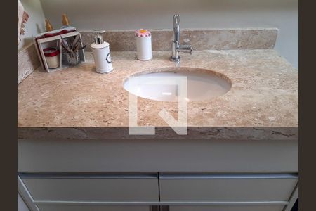 Apartamento à venda com 101m², 3 quartos e 3 vagas Apartamento à venda com 101m², 3 quartos e 3 vagasBanheiro da Suíte