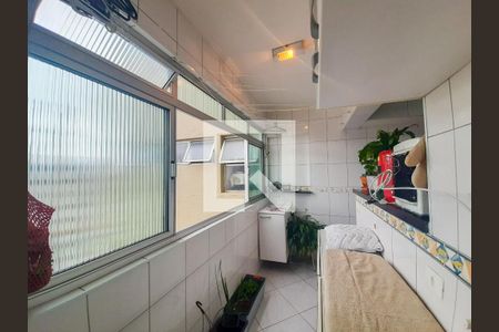 Apartamento à venda com 101m², 3 quartos e 3 vagas Apartamento à venda com 101m², 3 quartos e 3 vagasÁrea de Serviço