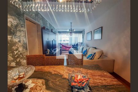 Apartamento à venda com 101m², 3 quartos e 3 vagas Apartamento à venda com 101m², 3 quartos e 3 vagasSala