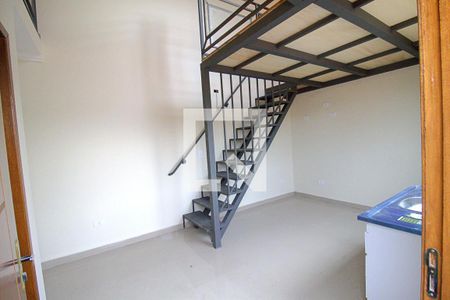 Sala e cozinha  de kitnet/studio para alugar com 1 quarto, 48m² em Jardim Monte Kemel, São Paulo