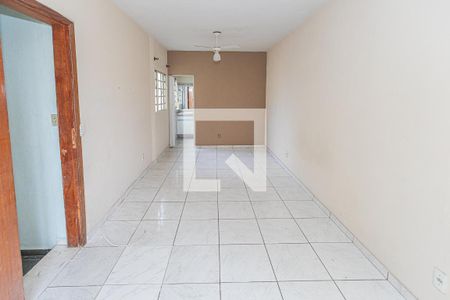 Casa à venda com 600m², 5 quartos e 6 vagasQuarto 2 - suite/ 2º andar