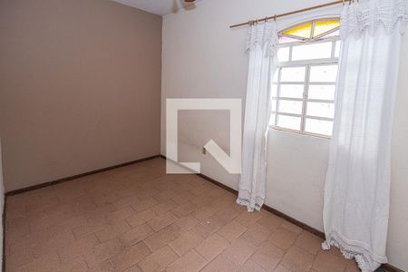 Casa à venda com 600m², 5 quartos e 6 vagasQuarto 4