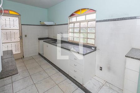 Casa à venda com 600m², 5 quartos e 6 vagasCozinha