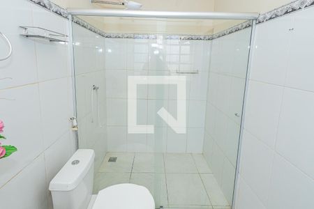 Casa à venda com 600m², 5 quartos e 6 vagasBanheiro Suíte 2