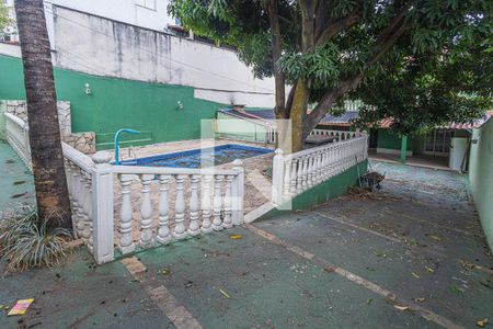 Casa à venda com 600m², 5 quartos e 6 vagasQuintal / Piscina