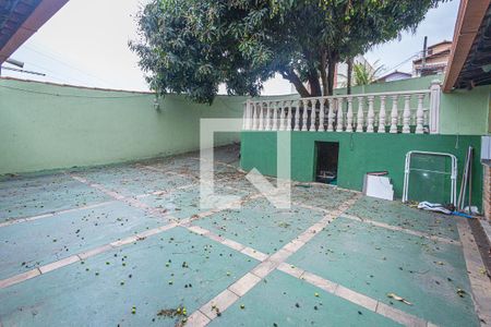 Casa à venda com 600m², 5 quartos e 6 vagasQuintal / Piscina