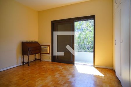 Suíte de apartamento para alugar com 3 quartos, 180m² em Moinhos de Vento, Porto Alegre
