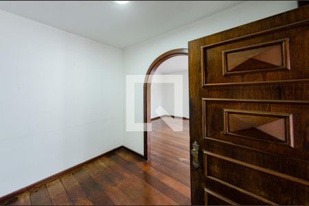 Hall de casa para alugar com 5 quartos, 450m² em São Bento, Belo Horizonte