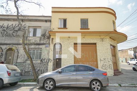 Casa para alugar com 50m², 2 quartos e sem vaga Casa para alugar com 50m², 2 quartos e sem vagaFachada