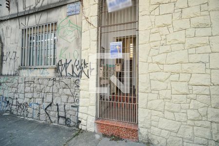 Casa para alugar com 50m², 2 quartos e sem vaga Casa para alugar com 50m², 2 quartos e sem vagaFachada
