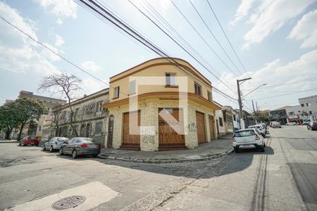 Casa para alugar com 50m², 2 quartos e sem vaga Casa para alugar com 50m², 2 quartos e sem vagaFachada
