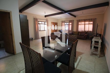 Sala de casa à venda com 4 quartos, 400m² em Vila Monumento, São Paulo