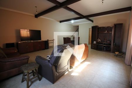 Sala de casa à venda com 4 quartos, 400m² em Vila Monumento, São Paulo