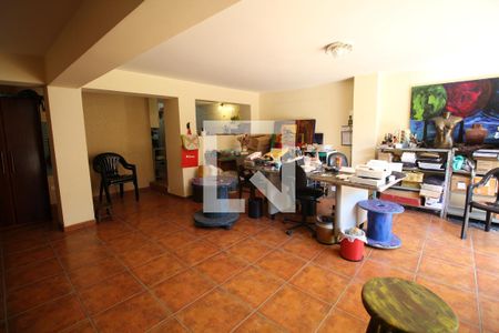 Casa à venda com 400m², 4 quartos e 3 vagasÁrea comum - Salão de festas