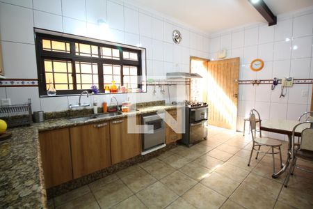Casa à venda com 400m², 4 quartos e 3 vagasCozinha