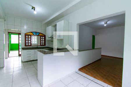 Casa para alugar com 99m², 3 quartos e 4 vagasCozinha