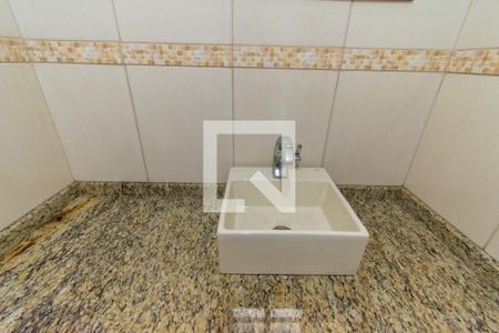 Casa para alugar com 99m², 3 quartos e 4 vagasLavabo