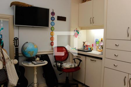 Apartamento à venda com 131m², 3 quartos e 2 vagas Apartamento à venda com 131m², 3 quartos e 2 vagasQuarto 2