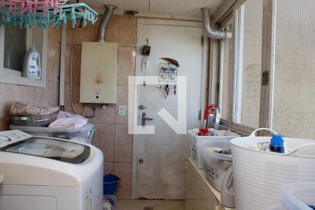 Apartamento à venda com 131m², 3 quartos e 2 vagas Apartamento à venda com 131m², 3 quartos e 2 vagasÁrea de Serviço