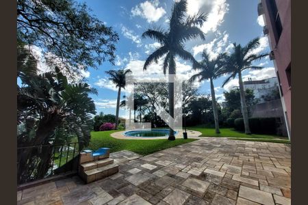 Apartamento à venda com 131m², 3 quartos e 2 vagas Apartamento à venda com 131m², 3 quartos e 2 vagasÁrea comum - Piscina