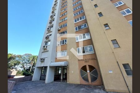 Apartamento à venda com 131m², 3 quartos e 2 vagas Apartamento à venda com 131m², 3 quartos e 2 vagasFachada