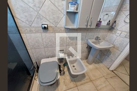 Apartamento à venda com 131m², 3 quartos e 2 vagas Apartamento à venda com 131m², 3 quartos e 2 vagasBanheiro Social