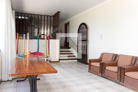 Apartamento à venda com 131m², 3 quartos e 2 vagas Apartamento à venda com 131m², 3 quartos e 2 vagasÁrea comum - Salão de festas