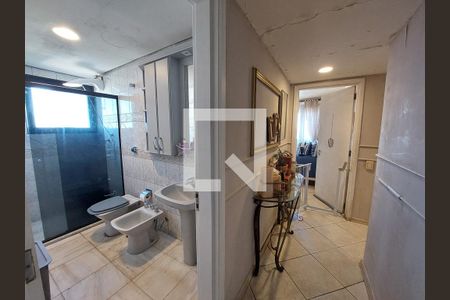 Apartamento à venda com 131m², 3 quartos e 2 vagas Apartamento à venda com 131m², 3 quartos e 2 vagasAcesso aos Quartos