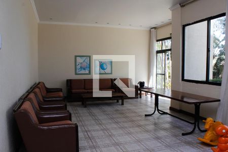 Apartamento à venda com 131m², 3 quartos e 2 vagas Apartamento à venda com 131m², 3 quartos e 2 vagasÁrea comum - Salão de festas