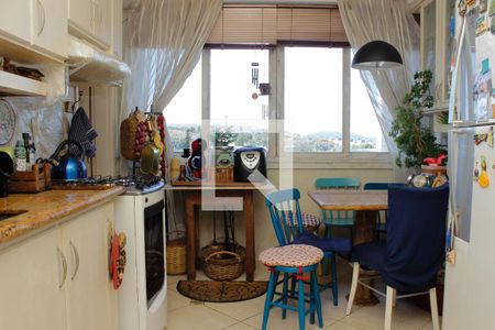 Apartamento à venda com 131m², 3 quartos e 2 vagas Apartamento à venda com 131m², 3 quartos e 2 vagasCozinha