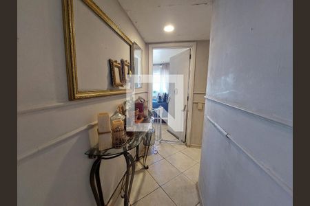 Apartamento à venda com 131m², 3 quartos e 2 vagas Apartamento à venda com 131m², 3 quartos e 2 vagasAcesso aos Quartos